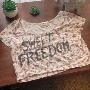 American Eagle crop top